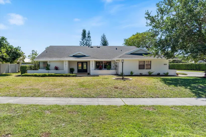 Picture of 13932 Columbine Avenue, Wellington FL 33414
