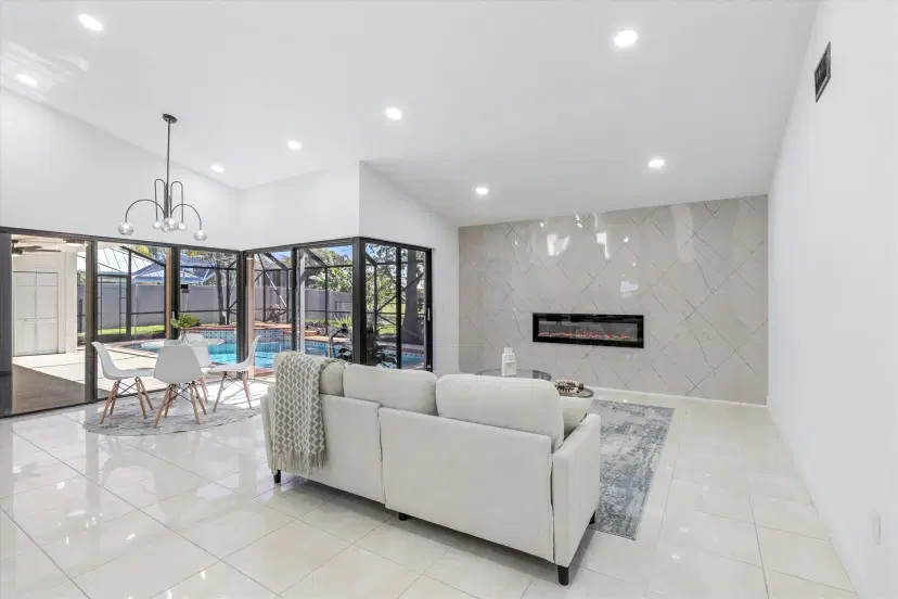 Picture of 13932 Columbine Avenue, Wellington FL 33414