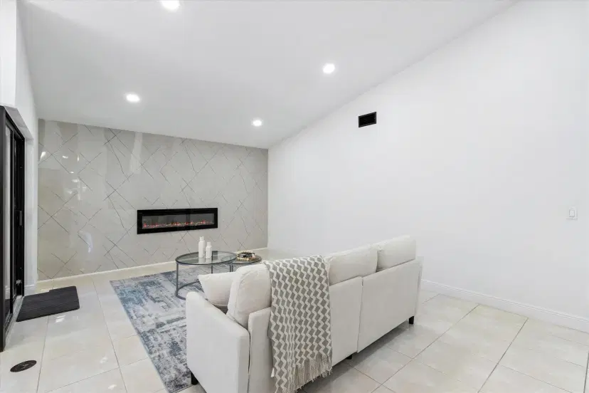 Picture of 13932 Columbine Avenue, Wellington FL 33414