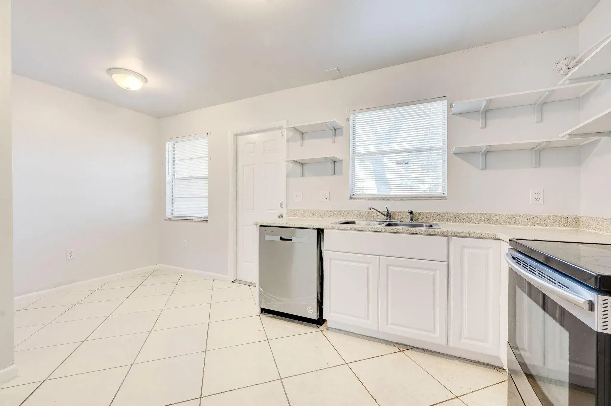 Picture of 2019 Oleander Blvd C, Fort Pierce, FL 34950