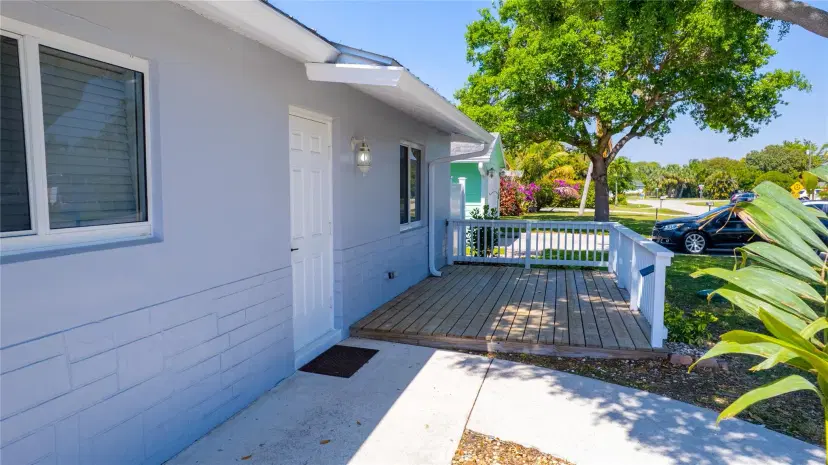 Picture of 516 E Whitney Dr, Jupiter FL 33458