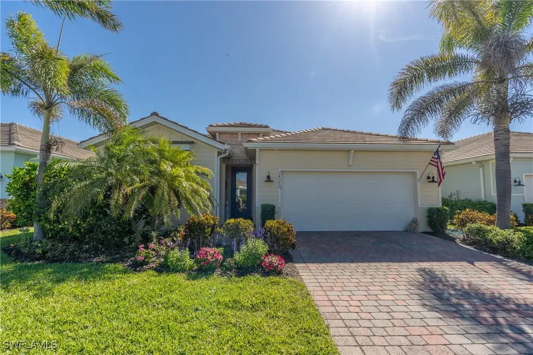 Picture of 14570 Tropical Dr, Naples, FL 34114