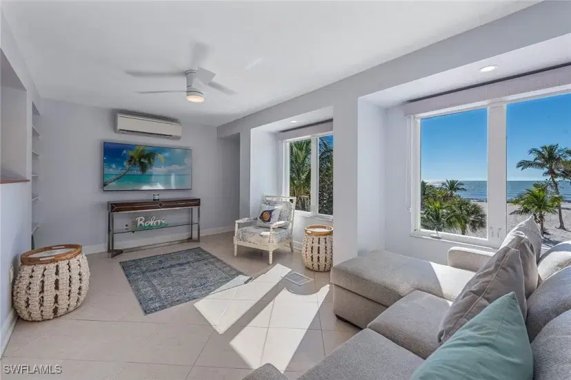 Picture of 10455 Keewaydin, Naples FL 34113