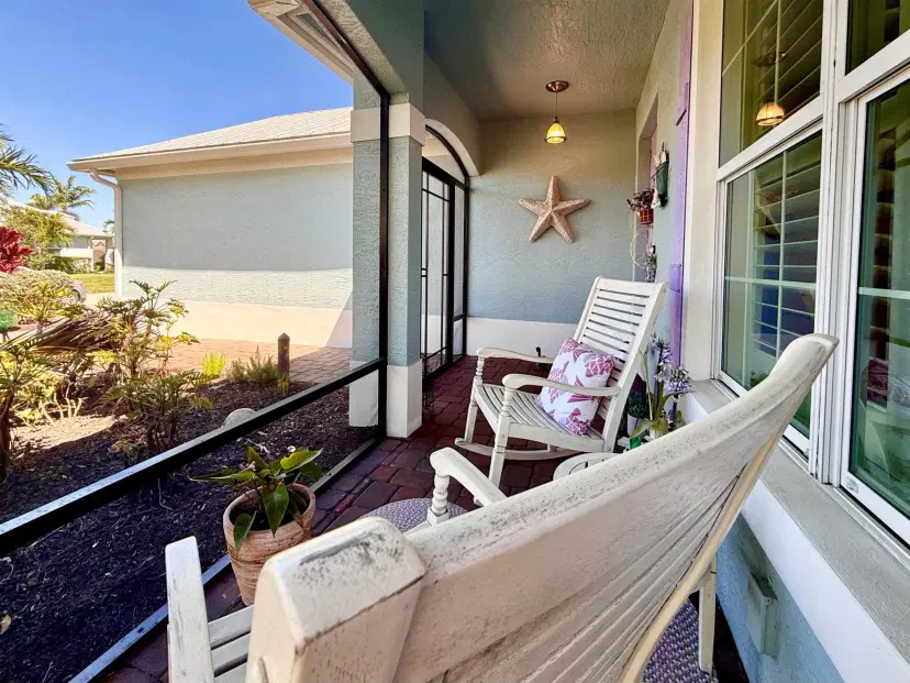 Picture of 447 11Th Square Sw, Vero Beach FL 32962