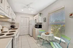Picture of 339 Cape Cod Circle A, Lake Worth, FL 33467