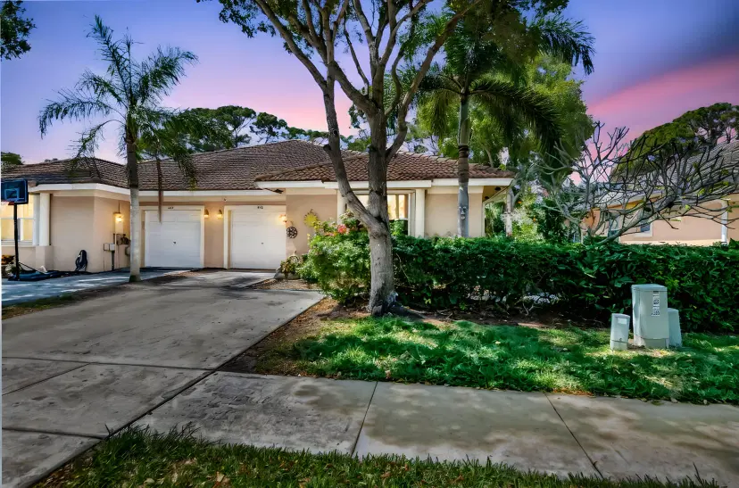 Picture of 336 W Coral Trace Circle, Delray Beach FL 33445