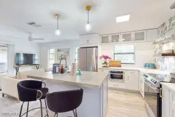 Picture of 27881 Meadowlark Ln, Bonita Springs, FL 34134