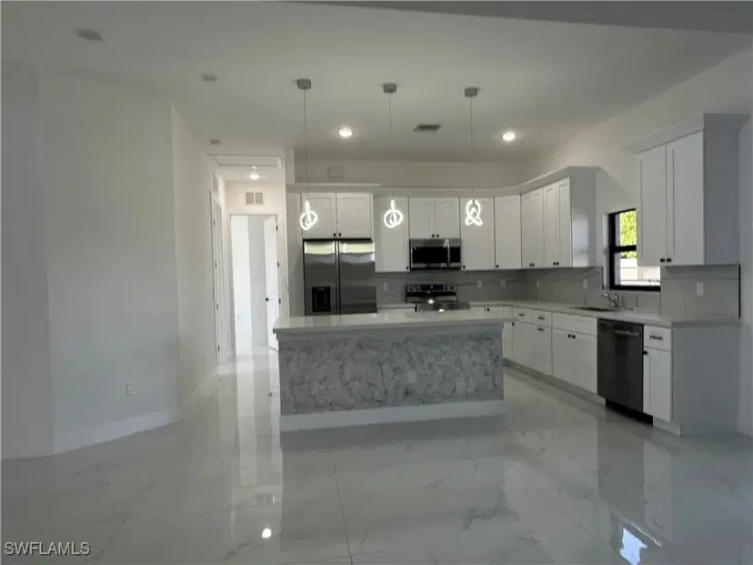 Picture of 3910 6Th St Sw, Lehigh Acres FL 33976