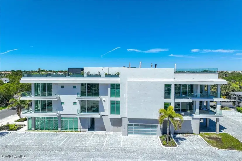 Picture of 1165 8Th St S 201, Naples FL 34102