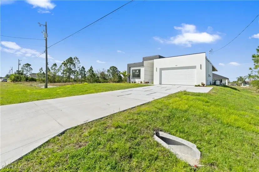 Picture of 3808 10Th St Sw, Lehigh Acres FL 33976