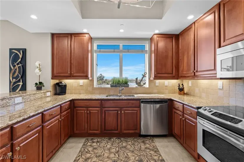 Picture of 4192 Bay Beach Ln 836, Fort Myers Beach FL 33931