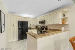 Picture of 70 Emerald Woods Dr K8, Naples, FL 34108