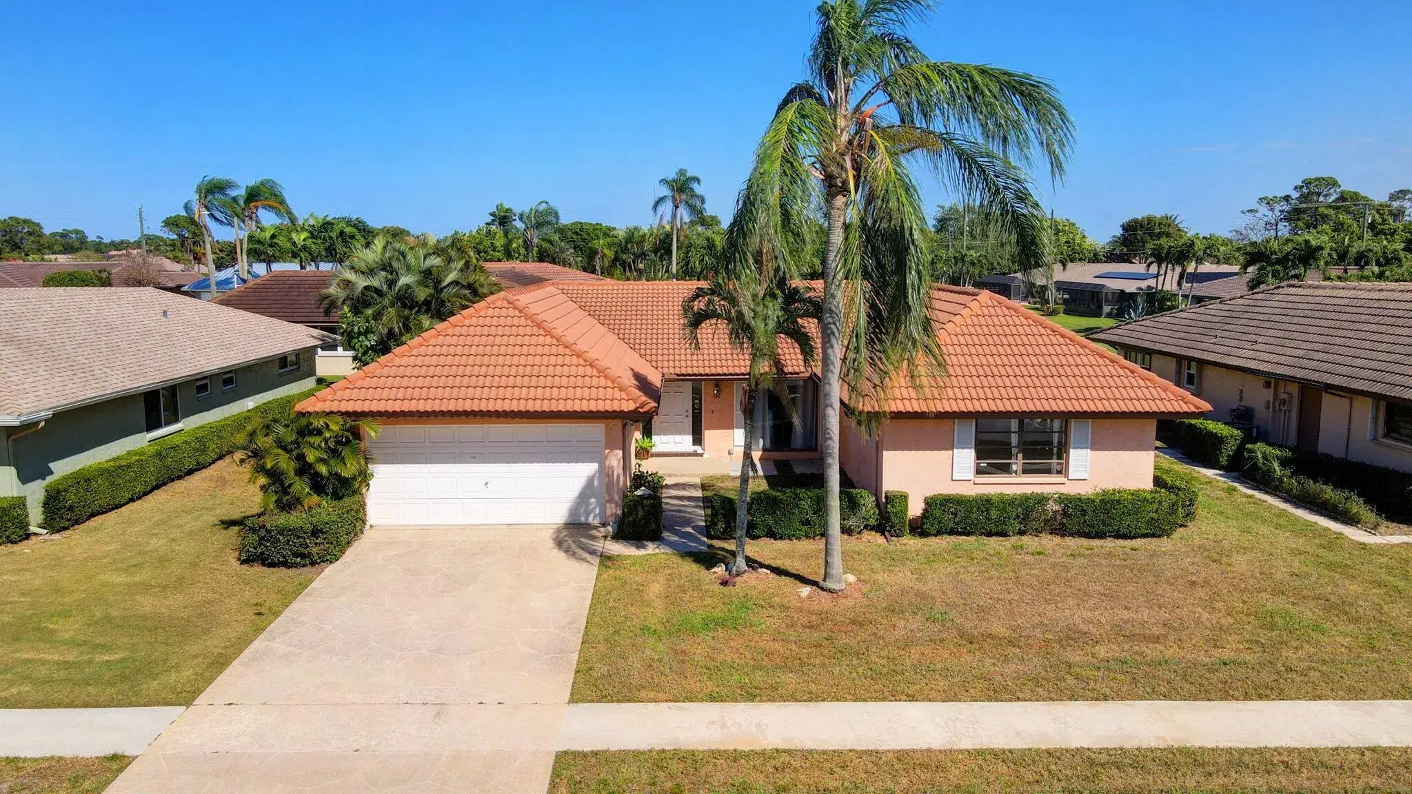 Picture of 10452 Greentrail Drive N, Boynton Beach, FL 33436
