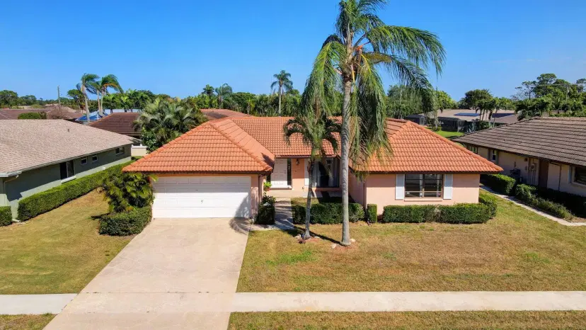 Picture of 10452 Greentrail Drive N, Boynton Beach FL 33436