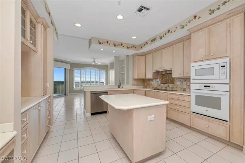 Picture of 4811 Island Pond Ct 402, Bonita Springs FL 34134
