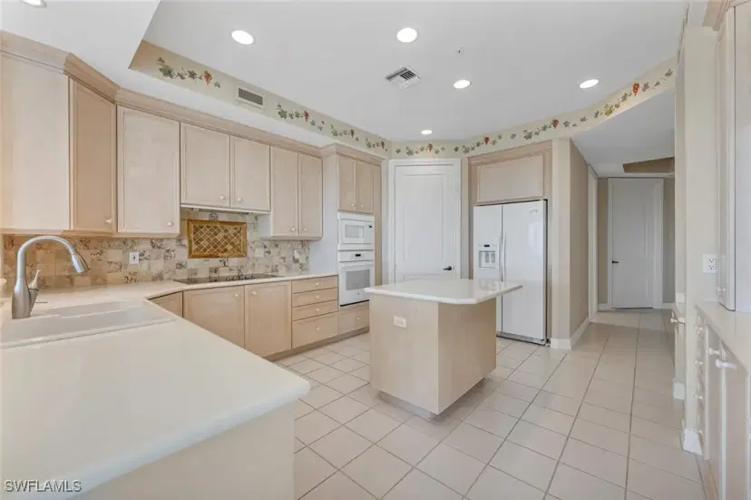 Picture of 4811 Island Pond Ct 402, Bonita Springs FL 34134