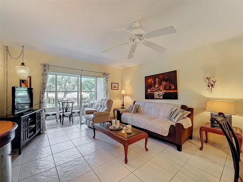 Picture of 5001 NW 34Th St 201, Lauderdale Lakes FL 33319