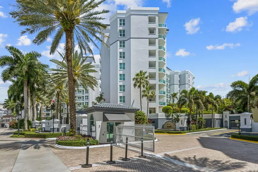 Picture of 500 SE Mizner Boulevard A209, Boca Raton FL 33432