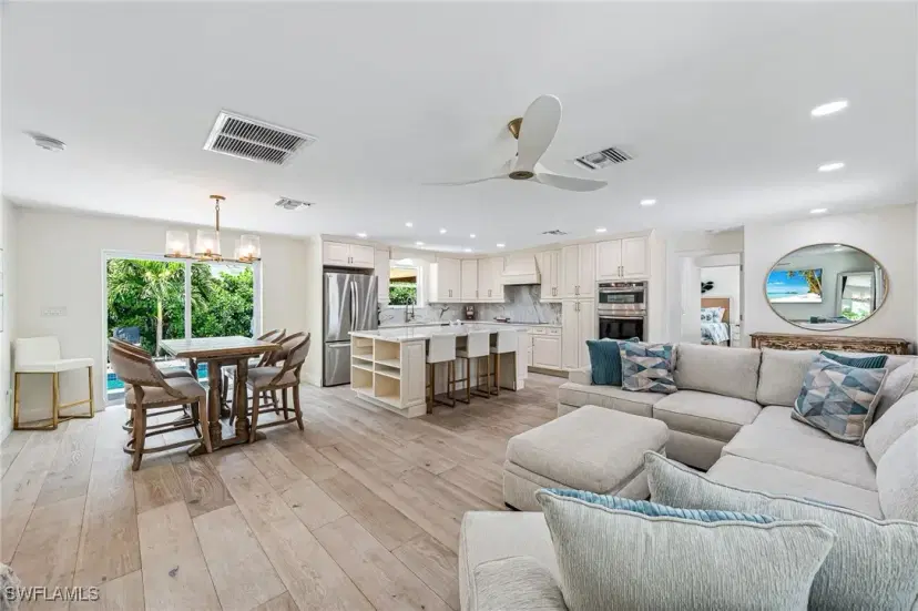 Picture of 203 1St St, Bonita Springs FL 34134