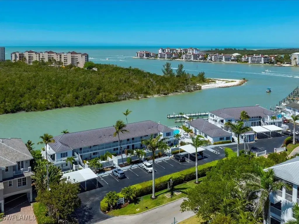 Picture of 1170 Edington Pl A8, Marco Island, FL 34145