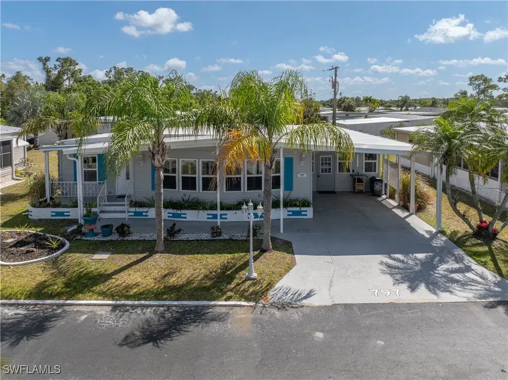 Picture of 797 Roses Ln, North Fort Myers, FL 33917