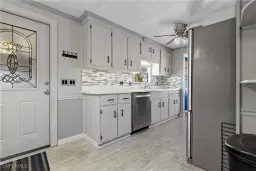 Picture of 797 Roses Ln, North Fort Myers, FL 33917