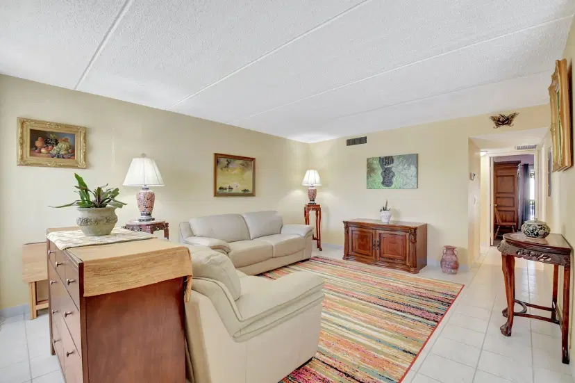 Picture of 400 Village Green Circle W 212, Palm Springs FL 33461