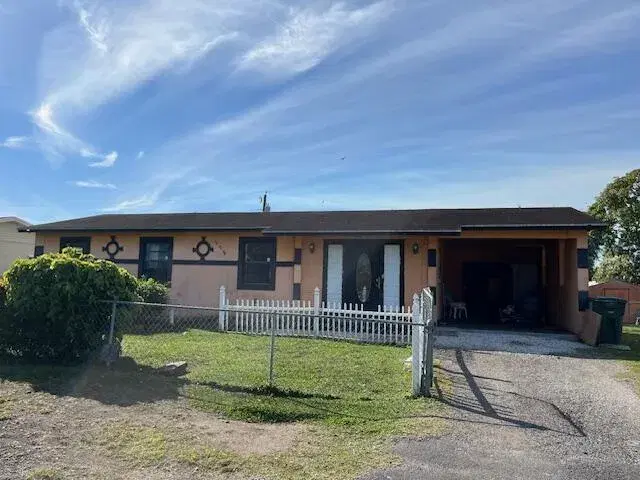 Picture of 932 SW Avenue H, Belle Glade, FL 33430