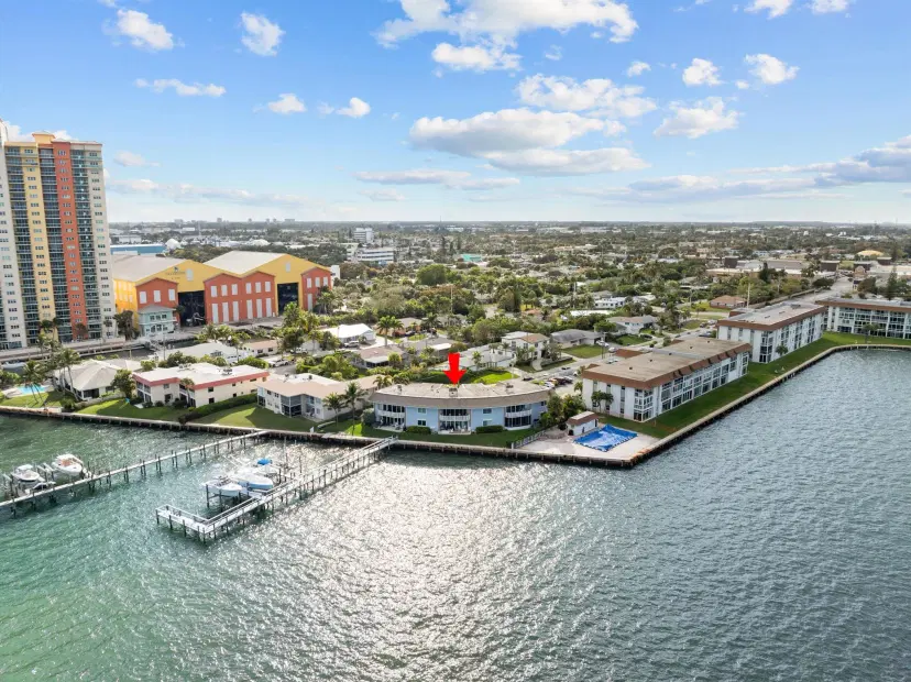 Picture of 371 Wilma Circle 3, Riviera Beach FL 33404