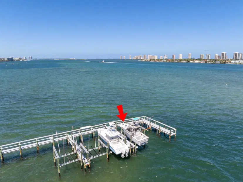 Picture of 371 Wilma Circle 3, Riviera Beach FL 33404