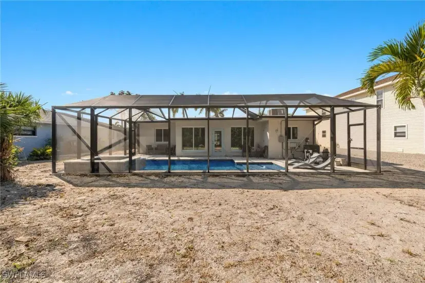 Picture of 425 Donora Blvd, Fort Myers Beach FL 33931