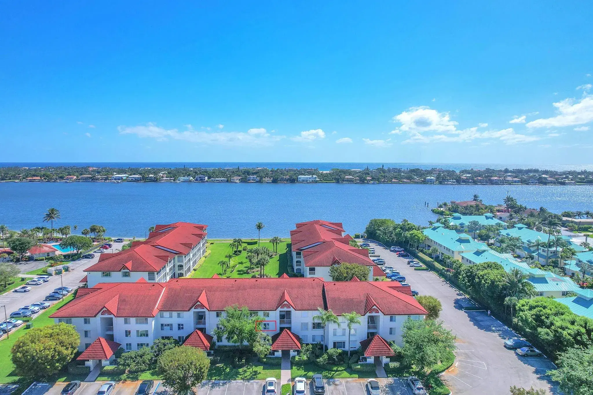 Picture of 107 Half Moon Cir E2, Hypoluxo, FL 33462