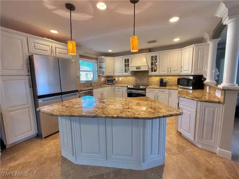 Picture of 27950 Village Dr, Bonita Springs FL 34135