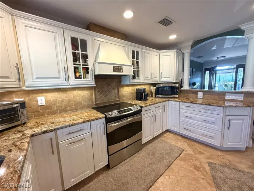 Picture of 27950 Village Dr, Bonita Springs FL 34135