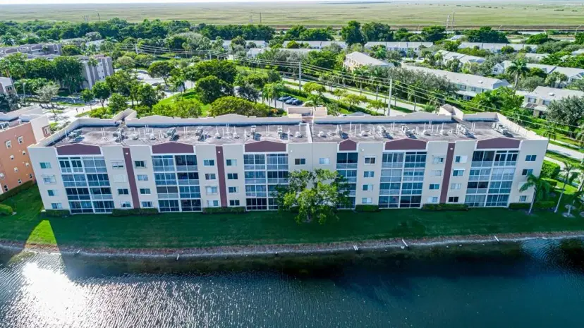 Picture of 7840 Trent Dr 111, Tamarac FL 33321
