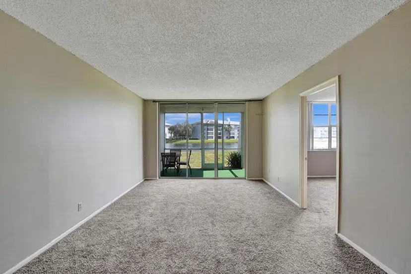 Picture of 9440 Poinciana Pl 109, Davie FL 33324