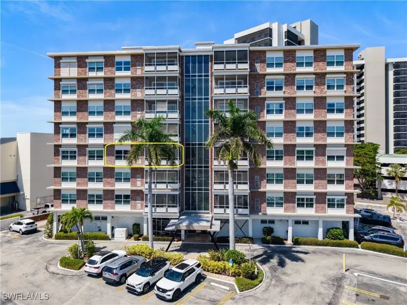 Picture of 2350 W First St 403, Fort Myers FL 33901