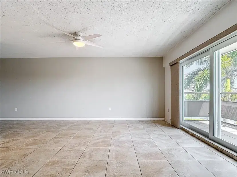 Picture of 2350 W First St 403, Fort Myers FL 33901