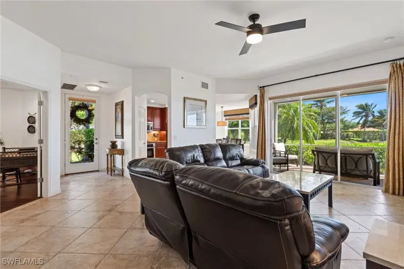 Picture of 12971 Pennington Pl 101, Fort Myers FL 33913