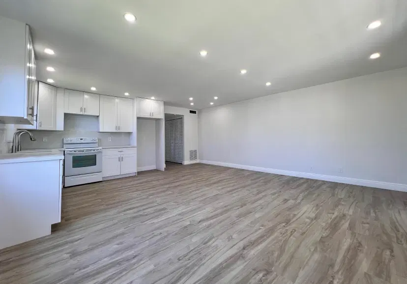 Picture of 96 Bedford D, West Palm Beach FL 33417