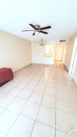 Picture of 2710 Riverside Dr 202, Coral Springs, FL 33065