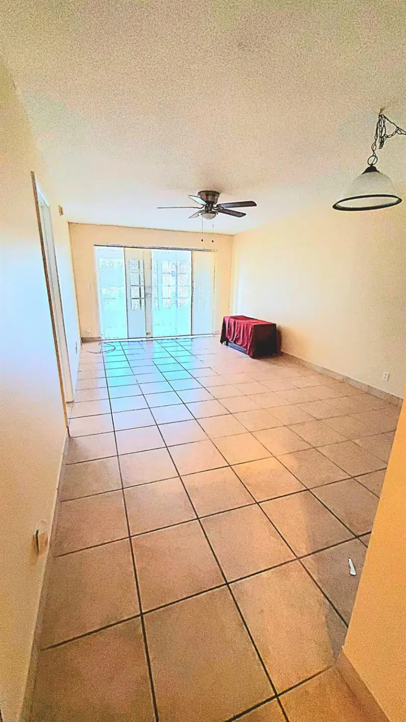 Picture of 2710 Riverside Dr 202, Coral Springs FL 33065