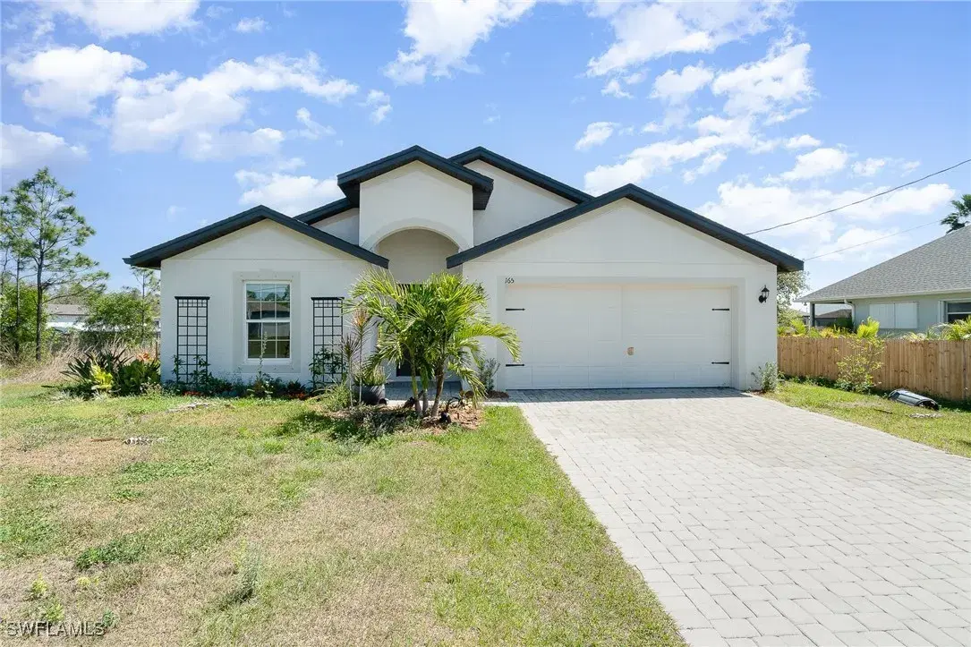 Picture of 165 Blackstone Dr, Fort Myers, FL 33913