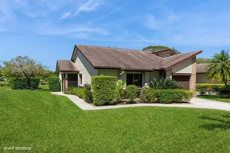 Picture of 148 Village Walk Drive 24, Royal Palm Beach FL 33411