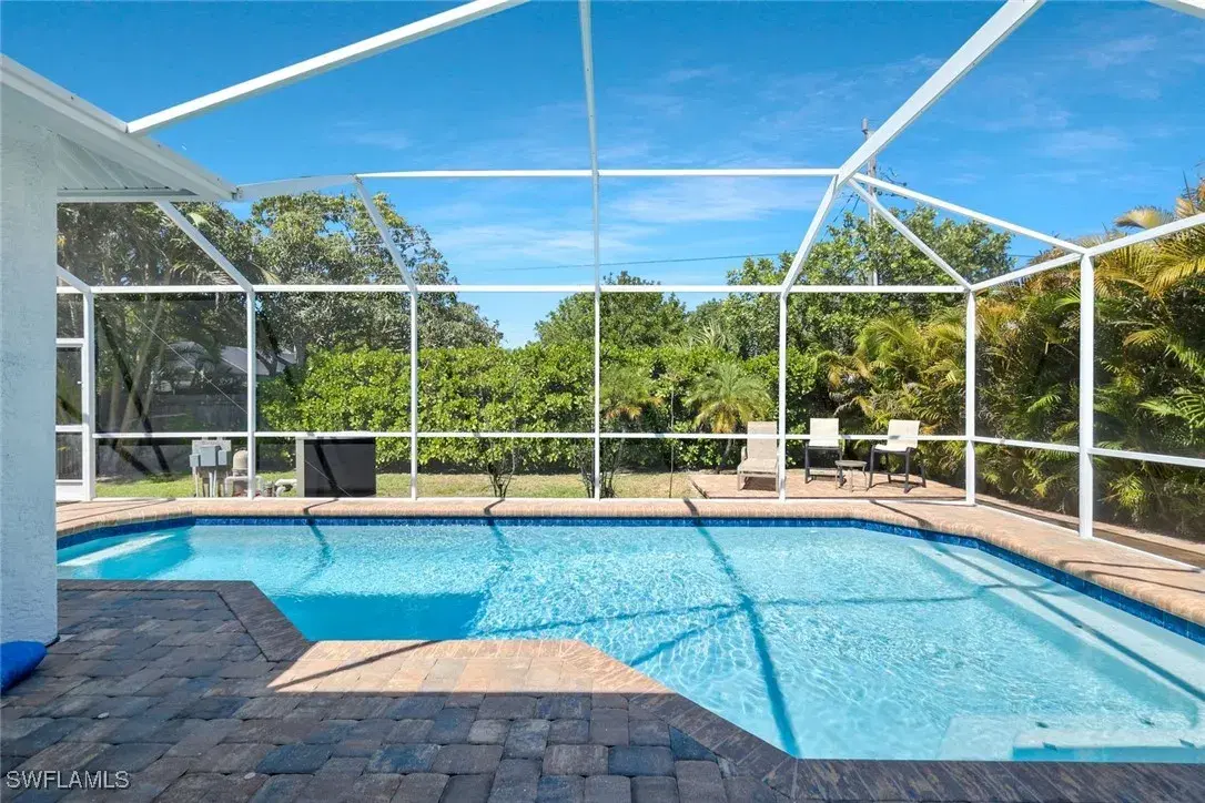 Picture of 41 5Th St, Bonita Springs, FL 34134