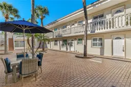 Picture of 980 7Th Ave S 109, Naples, FL 34102