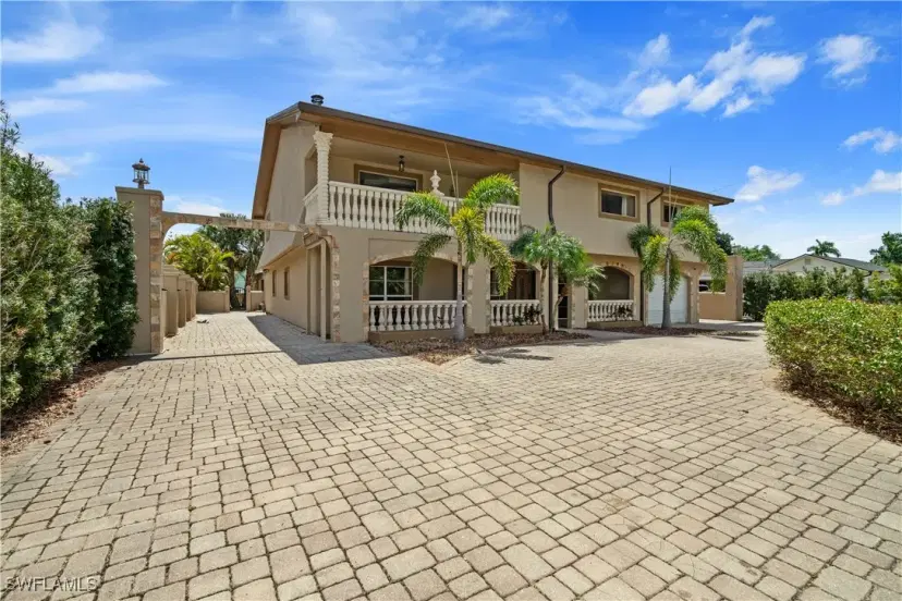 Picture of 1434 Alhambra Dr, Fort Myers FL 33901