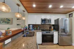 Picture of 2228 N Cypress Bend Dr 204, Pompano Beach, FL 33069