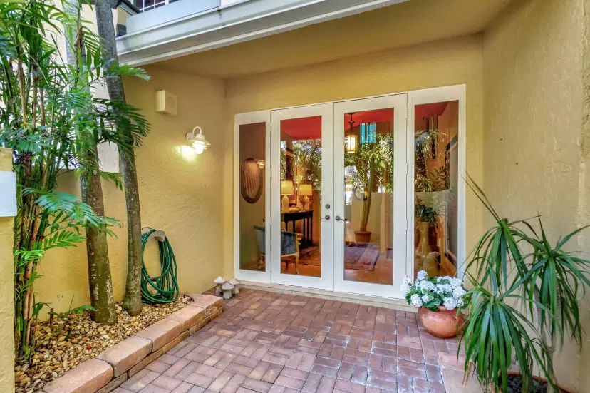 Picture of 42 N Lakeshore Drive, Hypoluxo FL 33462