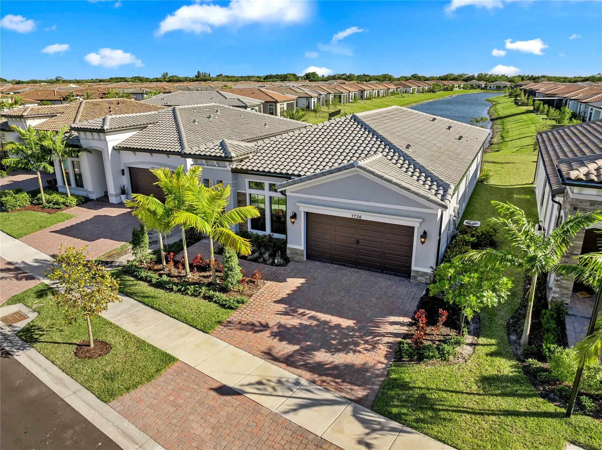 Picture of 7726 Seacoast Dr, Parkland, FL 33067